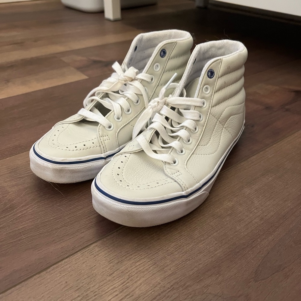 Vans Cream Sneakers Classic Skate Style